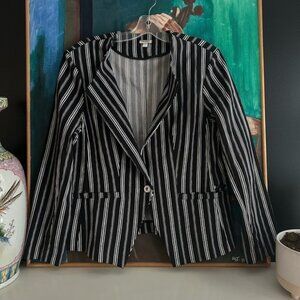 Elegant Striped Women's Blazer 11